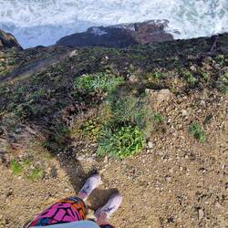 guet bini aube vüu über d Flüeh gsecklät