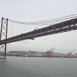 Brücke des 25. April