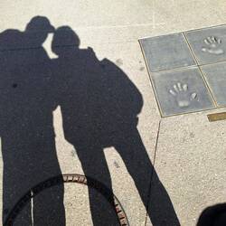 Hier hat sich Pierre Richard verewigt, frz. Schauspieler und Komiker