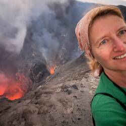 Tolles Lava-Feuerspektakel auf dem Vulkan Yasur