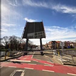 Viele Brücken zum Hochklappen