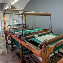 Line printing machine