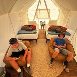Das Kids Tent (mit wunderschöner Nachtlampe-Spieldose)