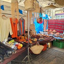 Nordafrikanische Ecke, hinten gibt es Tajines