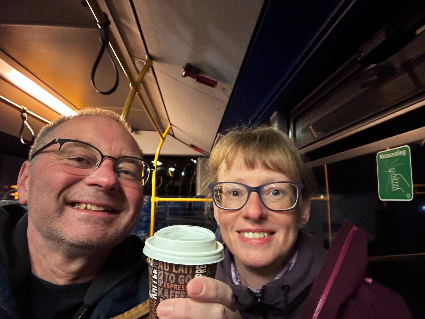 Abfahrt um 4:00 Uhr - da hilft nur Kaffee!