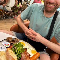 Bisher hat Jannes jeden Tag das gleiche gefrühstückt