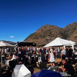 Im Hintergrund der Roys Peak 🤯 da waren wir vorhin noch