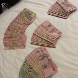 Was schätzt du, wie viel Euro liegen hier?