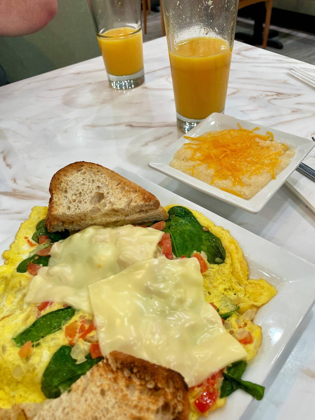 Scrambled egg and grits
