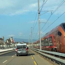 Über den Seedamm in Richtung Rapperswil...