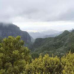 Erste Aussichten nach 2-3 Stunden steilem Bergauf