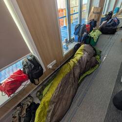 Kevin holt den Nachtschlaf nach.. 😃