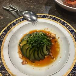 Zucchini mit Weichkäse