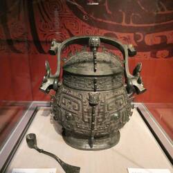 Bronze, ca. 3000 Jahre alt