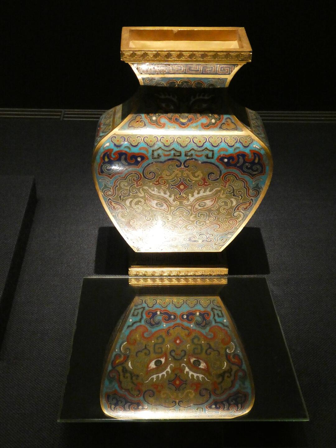 Cloisonne-Vase aus der Qing Dynastie