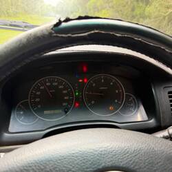 Zitat Dane - die Orange Motorkontrollleuchte zeigt dir, dass ein Motor da ist.