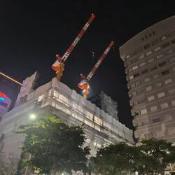 23:00+ y seguian dandole