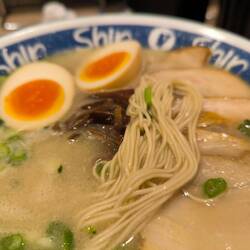 Shin shin Hakata ramen estilo Fukuoka