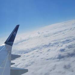 Über den Wolken nach Athen