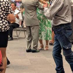 Even the shoes match.