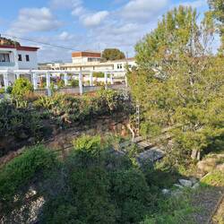 Die Bahnlinie stört nicht