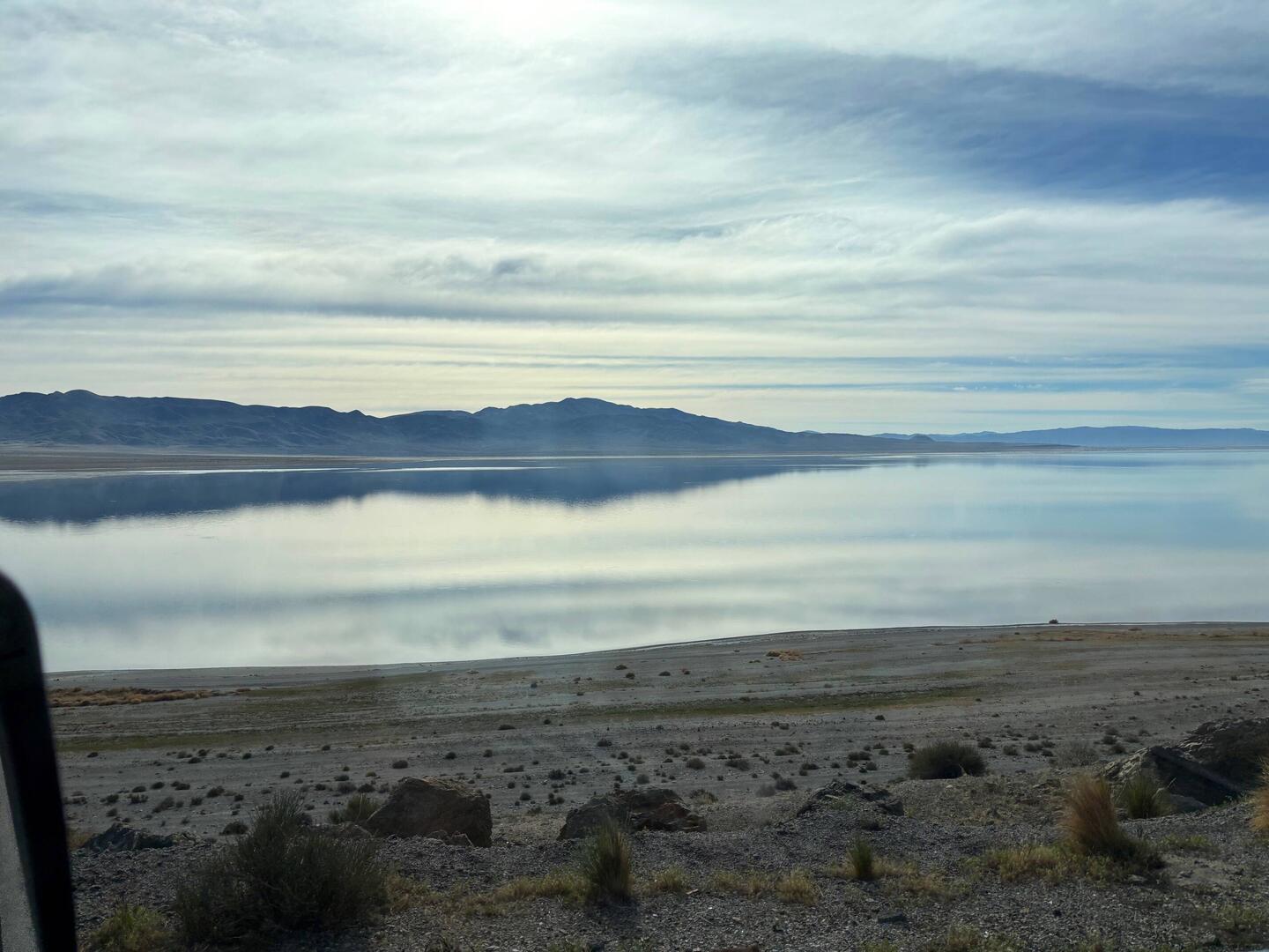 Morning light on Hawthorne Lake