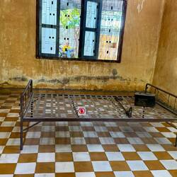 Une des nombreuses salles de tortures, l'horreur absolue 😔, les photos nous ont retourné l'estomac