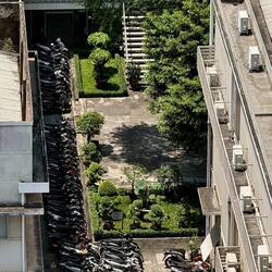 wie man hier seinen Roller wieder findet und vor allem ausparken kann???