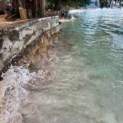 À marée haute il n'y a plus de plage 😅