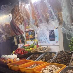 schnecken und froschschenkel am menü