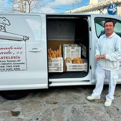 The bread van arrived from Orgiva and chimed out a song to alert any prospective customers.