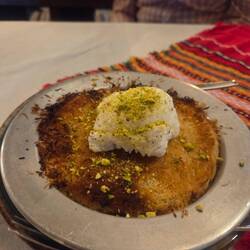 Kunife dessert