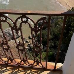 nur damit man einen Eindruck bekommt, wie tief es da ist.