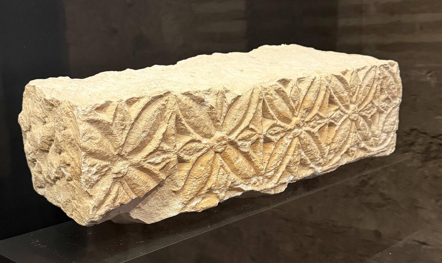 Architectural fragments, 6th to 8th century.