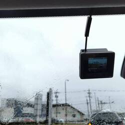 Camara dentro del coche grabando como conduce Javi