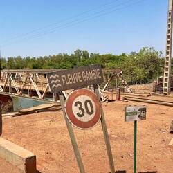 Die Brücke sieht ähnlich aus😬