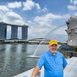Iconic pic of Singapore: Mer Lion with the amazing Marina Bay Sands Hotel in the background.