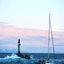 La mère des pêcheurs, elle prie pour ceux qui partent en mer