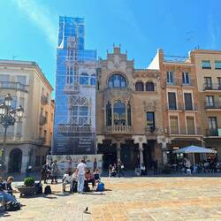 Casa Navàs auf dem Plaça del Mercadal