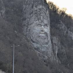 Decebalus on Romanian side