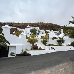 Gesamtansicht Lagomar von der Zufahrtsstraße