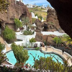 Zentrales Wasserbecken