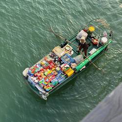 Der schwimmende Supermarkt