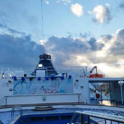 Pool ist noch leer😂