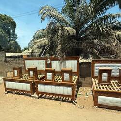 wie wäre es mit einem neuen Bett ??