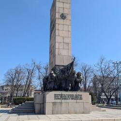 Leftover communist memorial in city square (sentiment deemed acceptable).