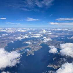 Hoch über den Wolken