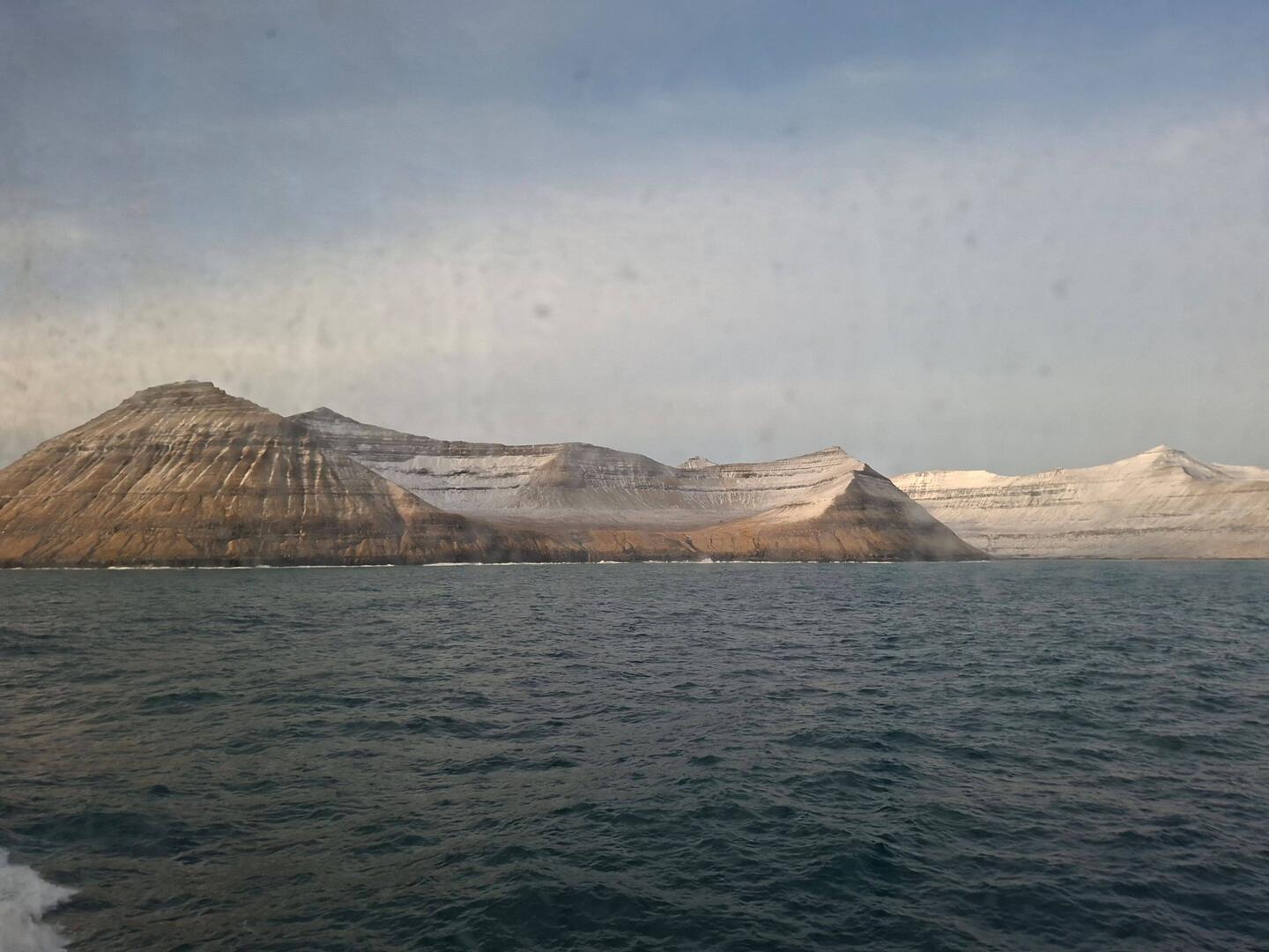 Départ des îles Féroé au petit matin