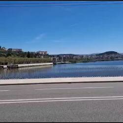 Over de brug naar Coimbra, gemaakt door Justus