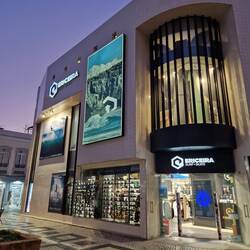 Ein Surfladen in Lagos.